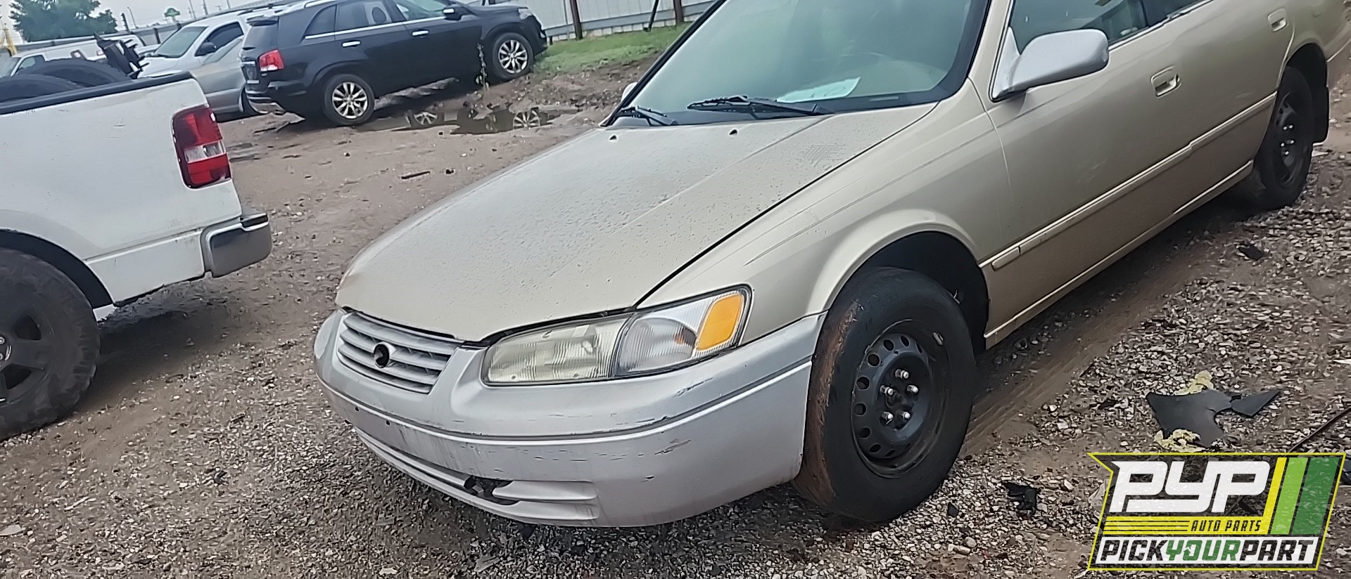 1998 TOYOTA CAMRY available for parts