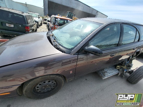 1998 SATURN SW2 available for parts