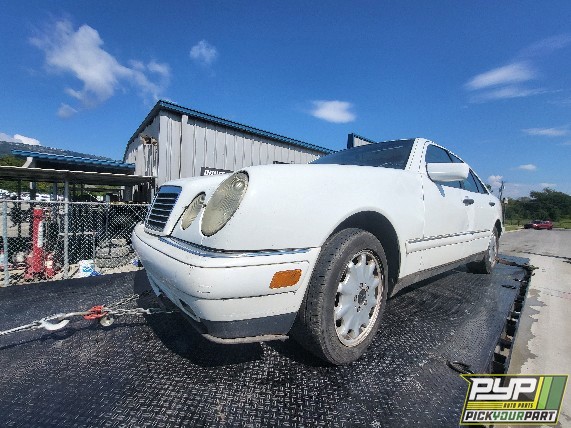1998 MERCEDES-BENZ E320 available for parts