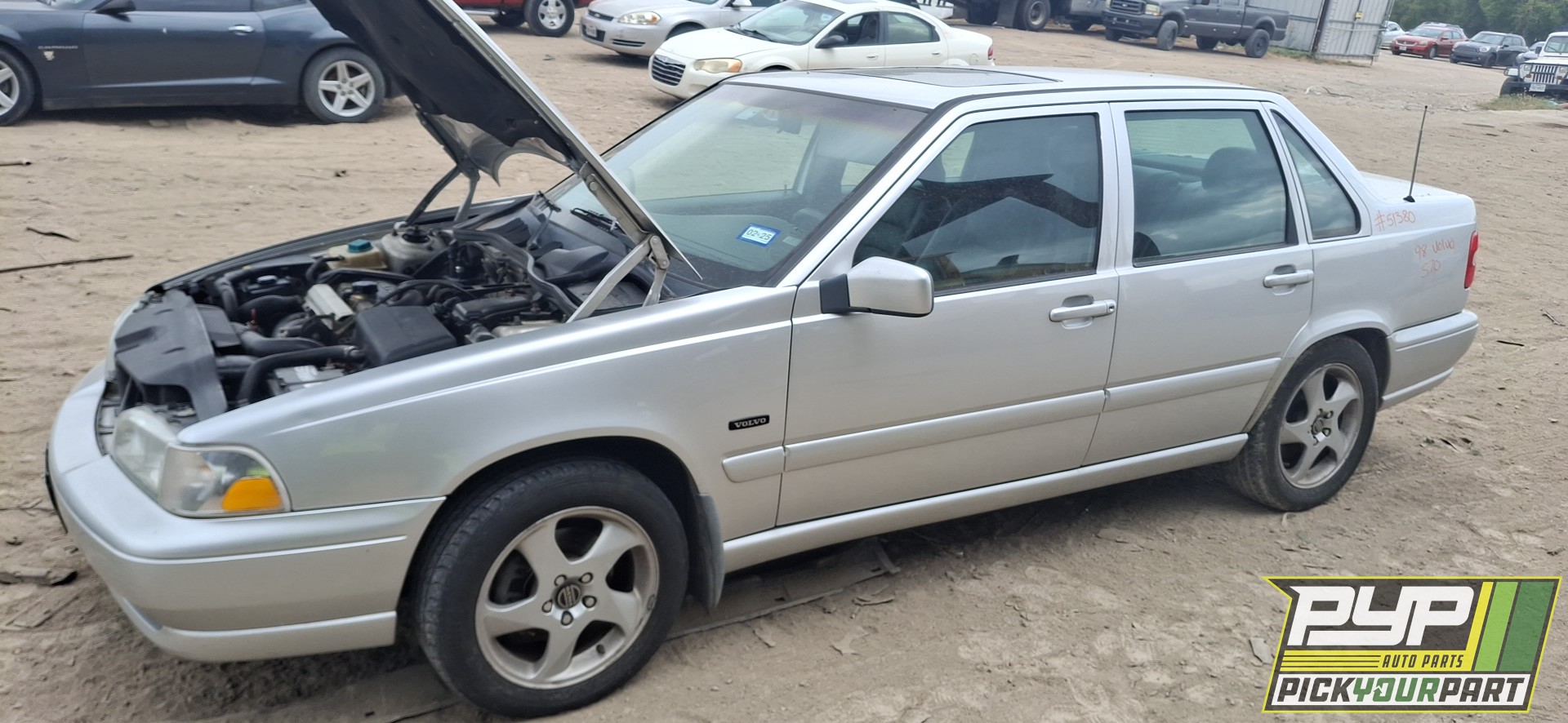 1998 VOLVO S70 available for parts