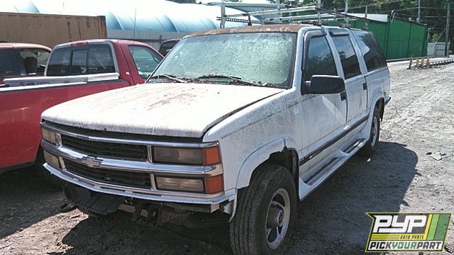 1995 CHEVROLET K2500 SUBURBAN partes disponibles