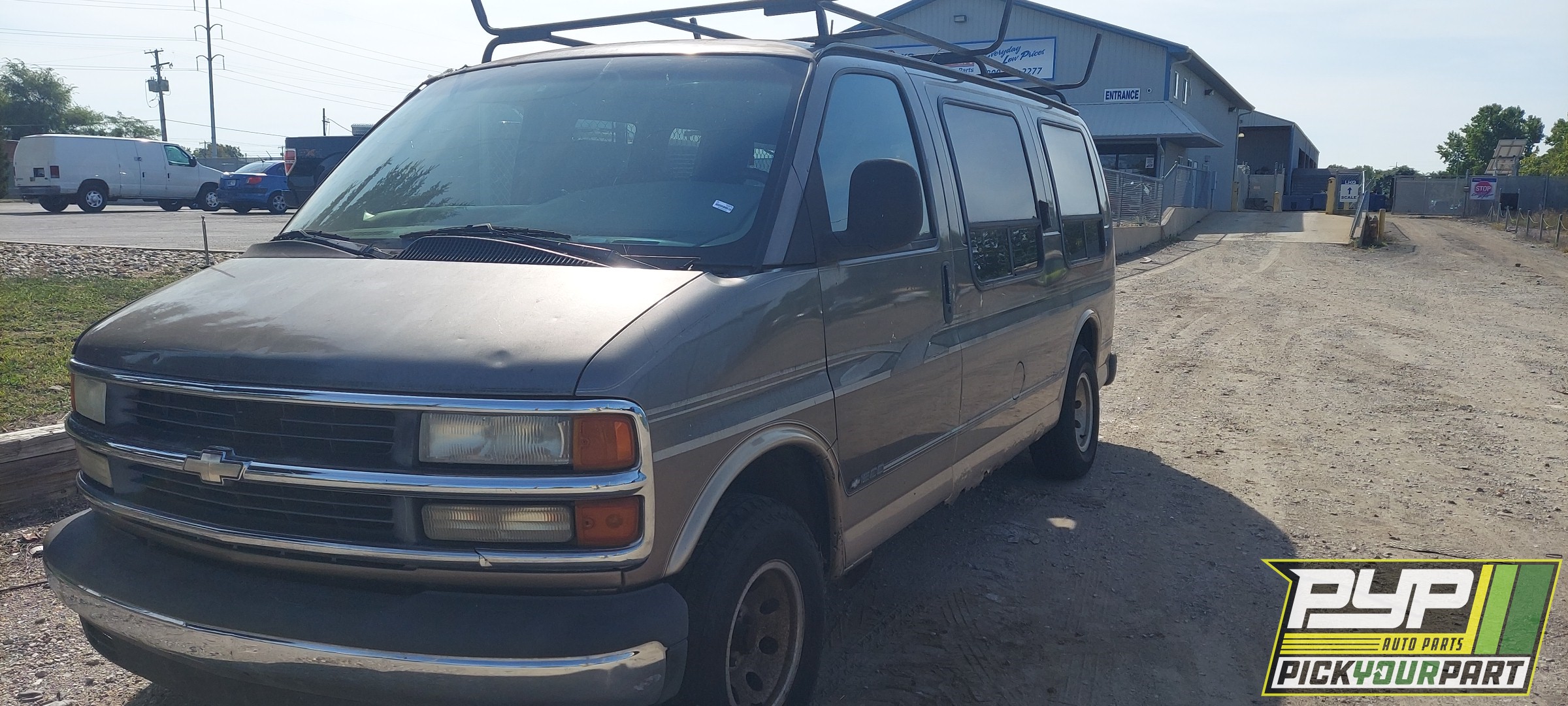 1999 CHEVROLET EXPRESS 1500 available for parts