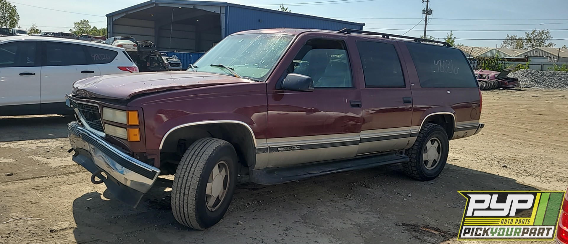 1998 GMC K1500 SUBURBAN available for parts