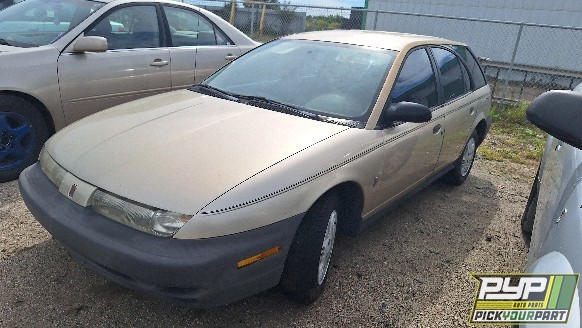 1999 SATURN SW1 available for parts