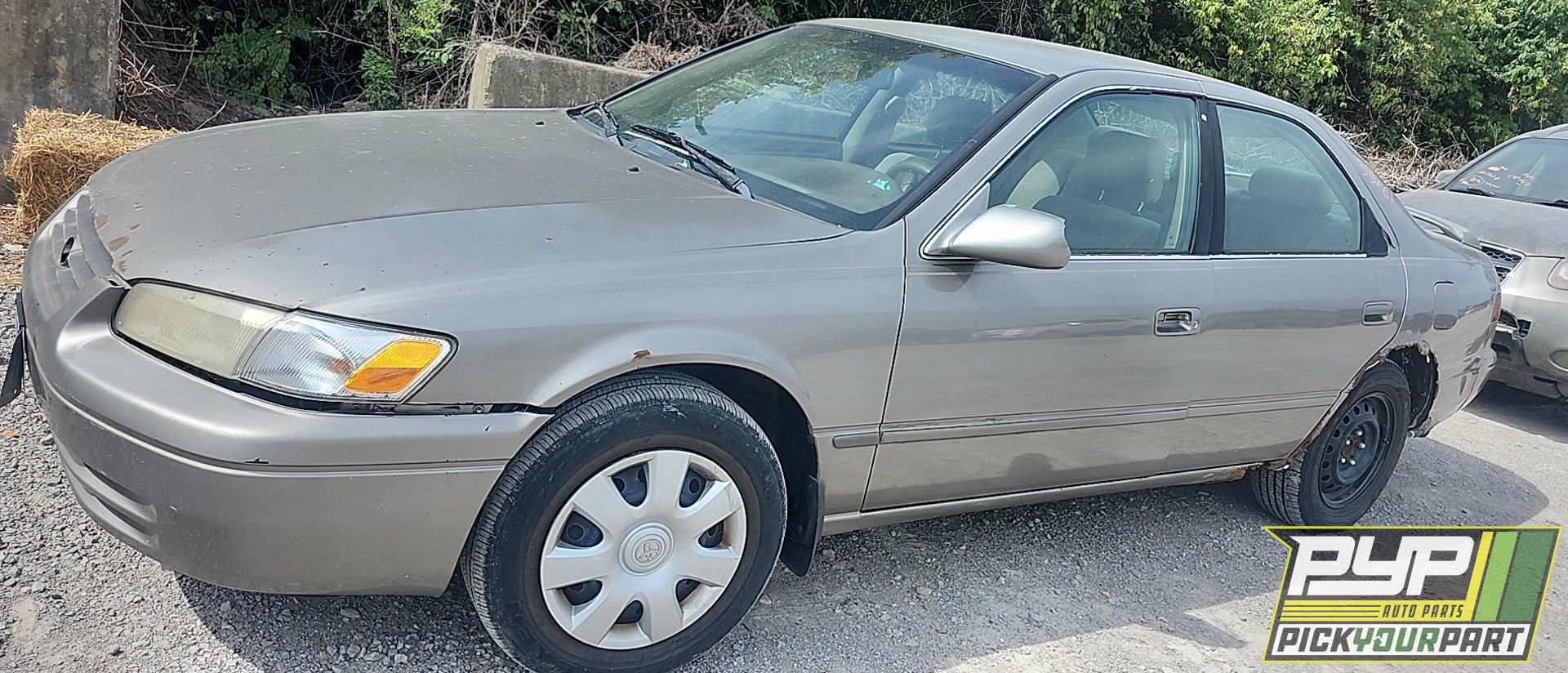1998 TOYOTA CAMRY available for parts