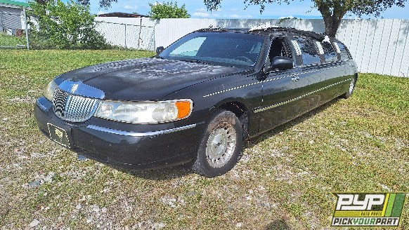 1999 LINCOLN TOWN CAR partes disponibles