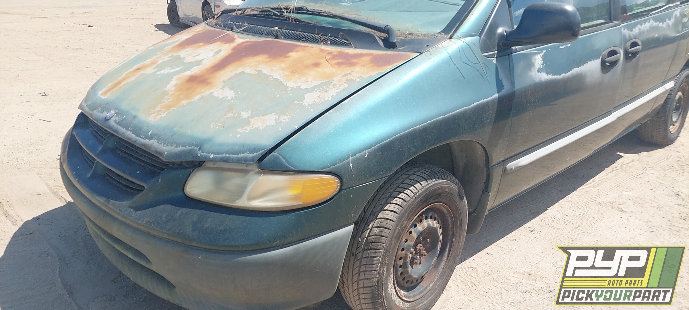 1996 DODGE GRAND CARAVAN available for parts