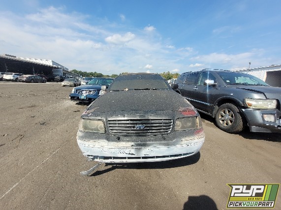 1999 FORD CROWN VICTORIA partes disponibles
