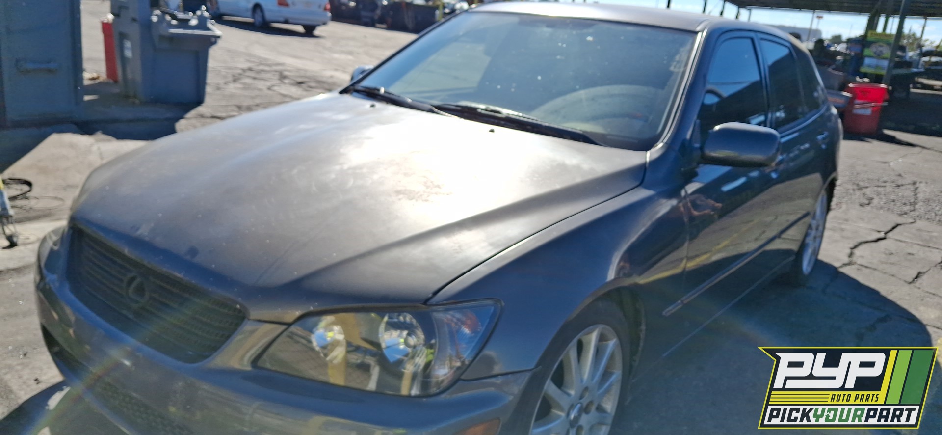 2005 LEXUS IS300 partes disponibles