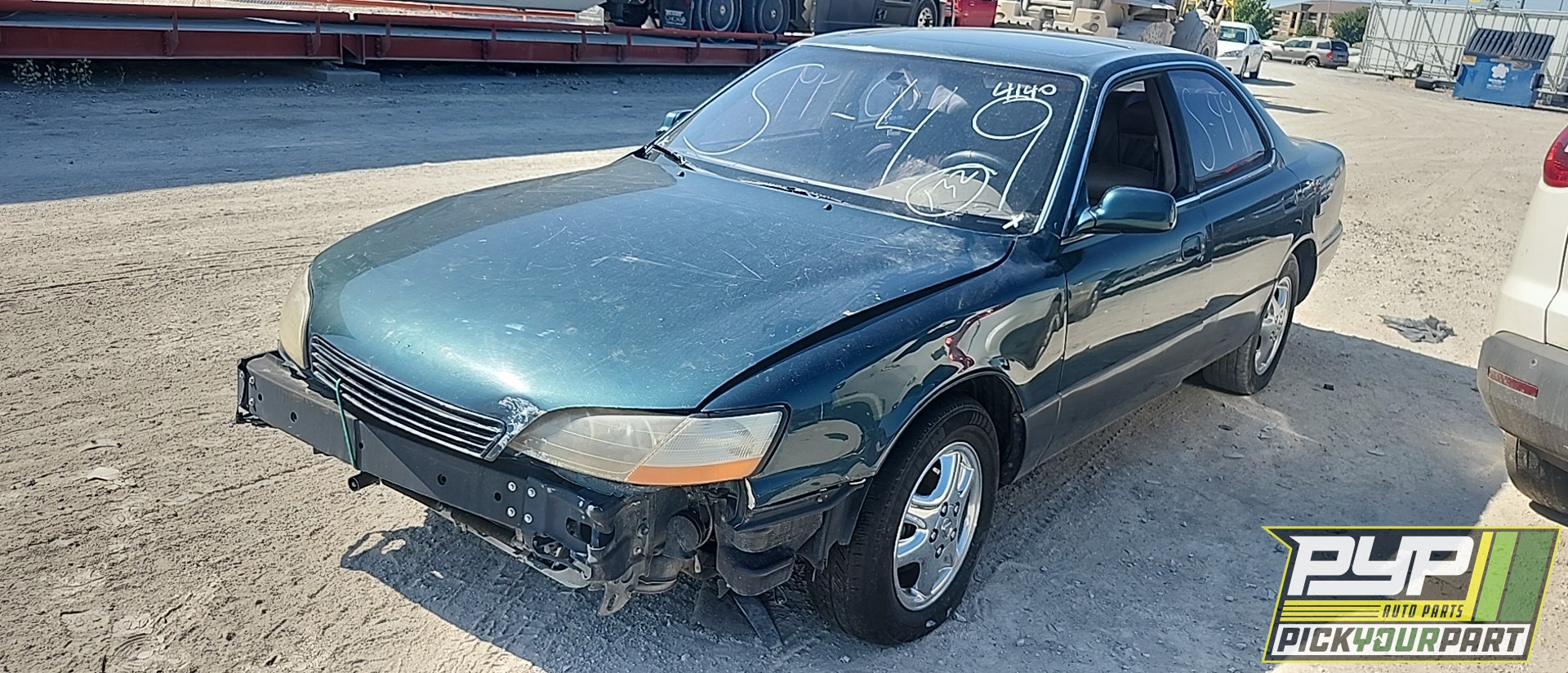 1996 LEXUS ES300 available for parts