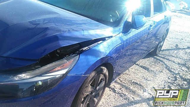 2022 HYUNDAI ELANTRA partes disponibles