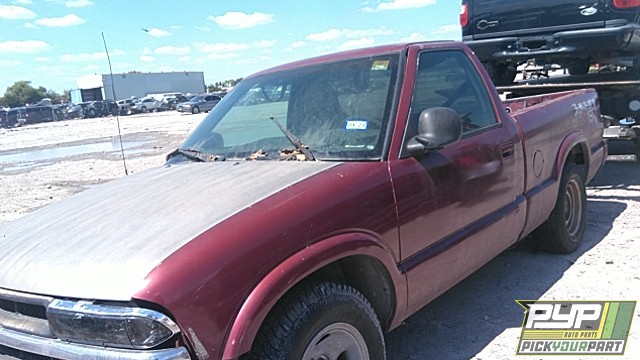 1995 CHEVROLET S10 available for parts