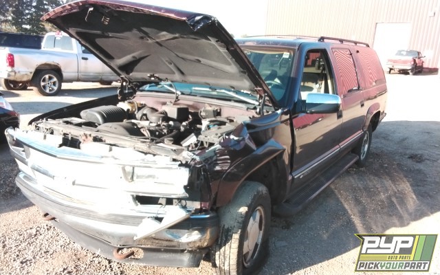 1997 CHEVROLET K1500 SUBURBAN partes disponibles