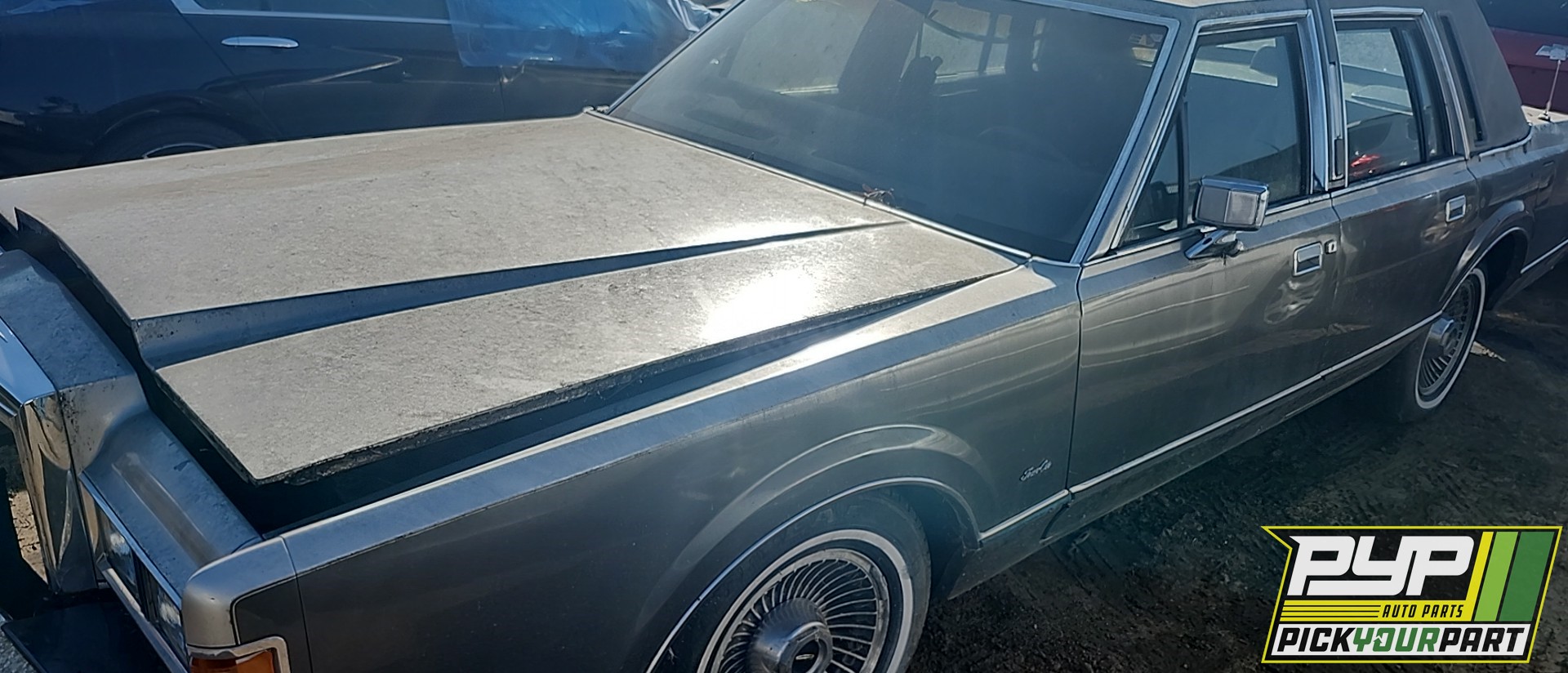 1988 LINCOLN TOWN CAR available for parts