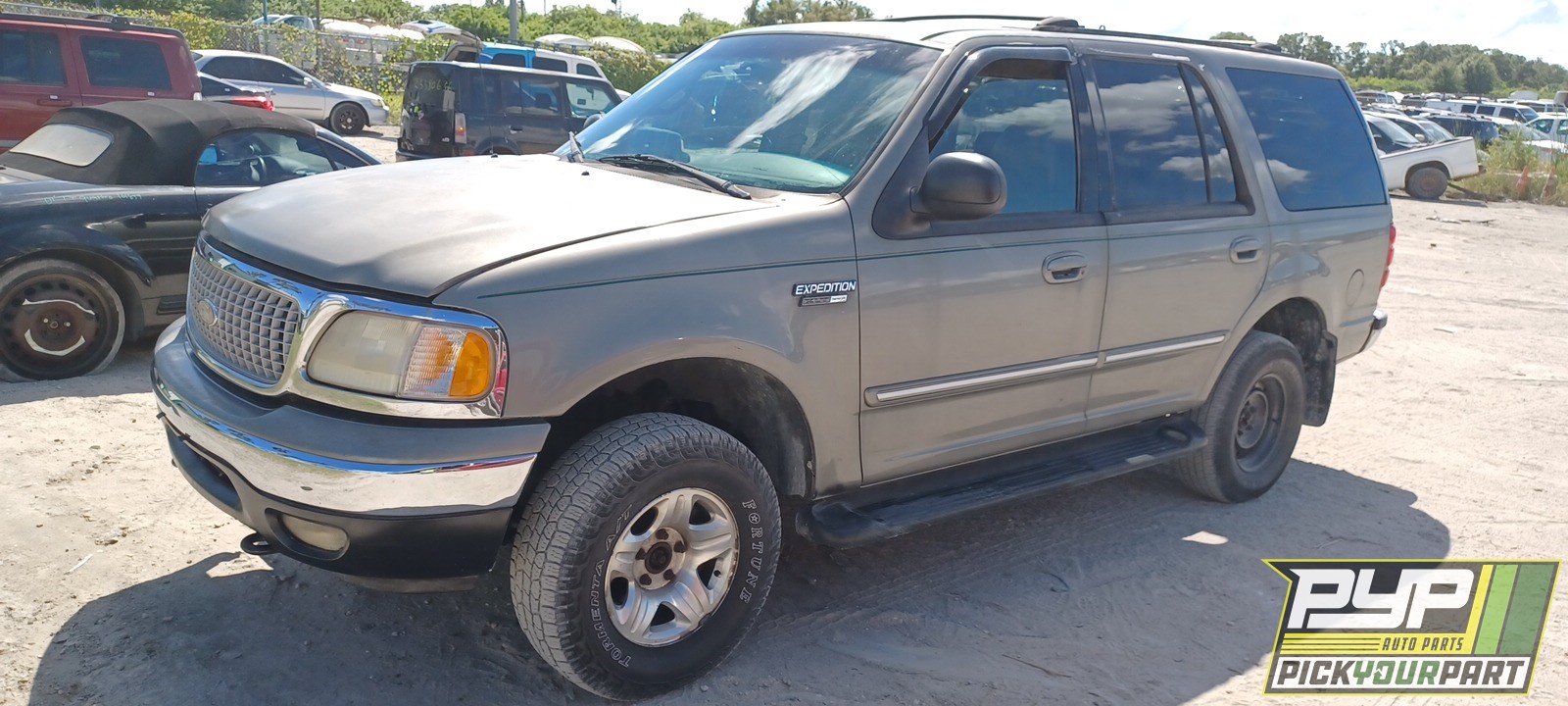 1999 FORD EXPEDITION available for parts