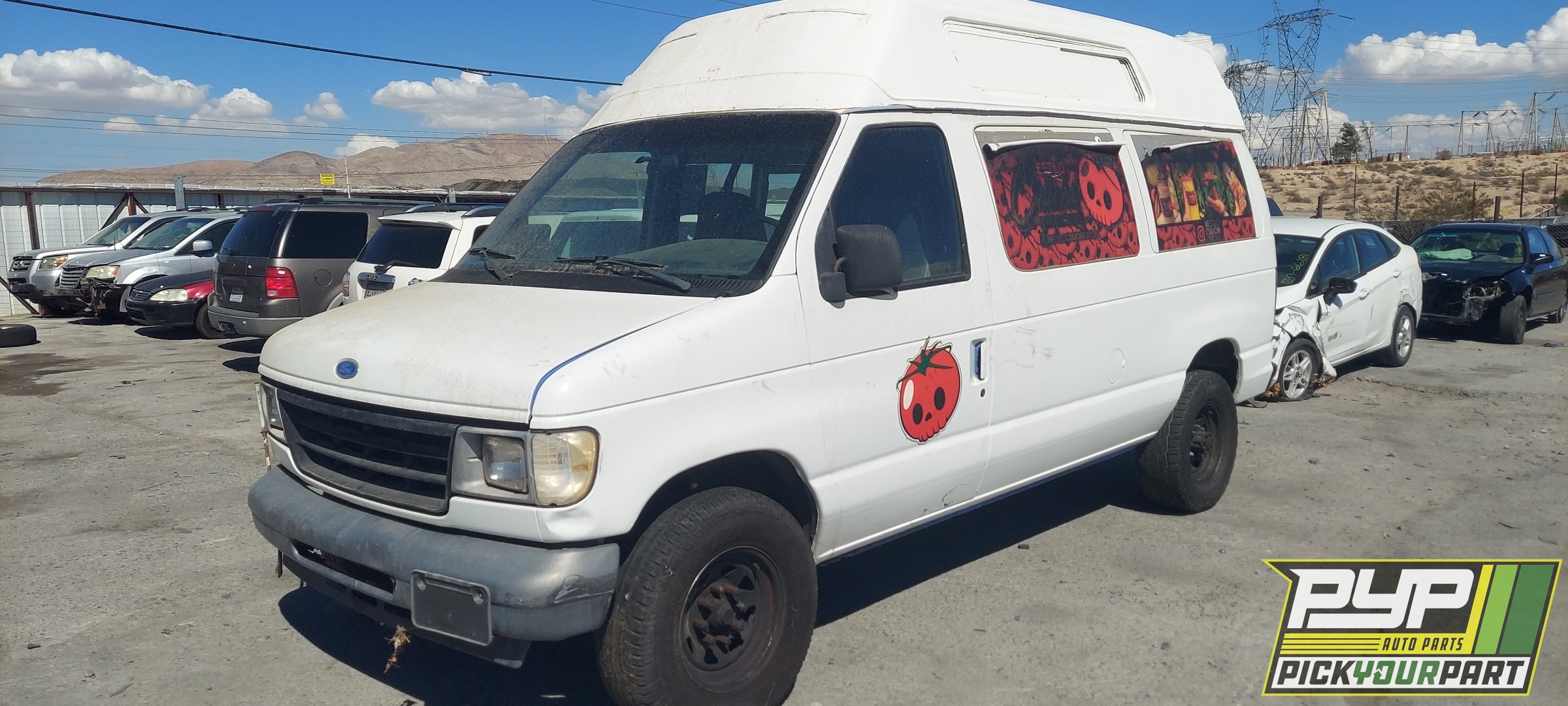 1992 FORD E-350 ECONOLINE CLUB WAGON available for parts