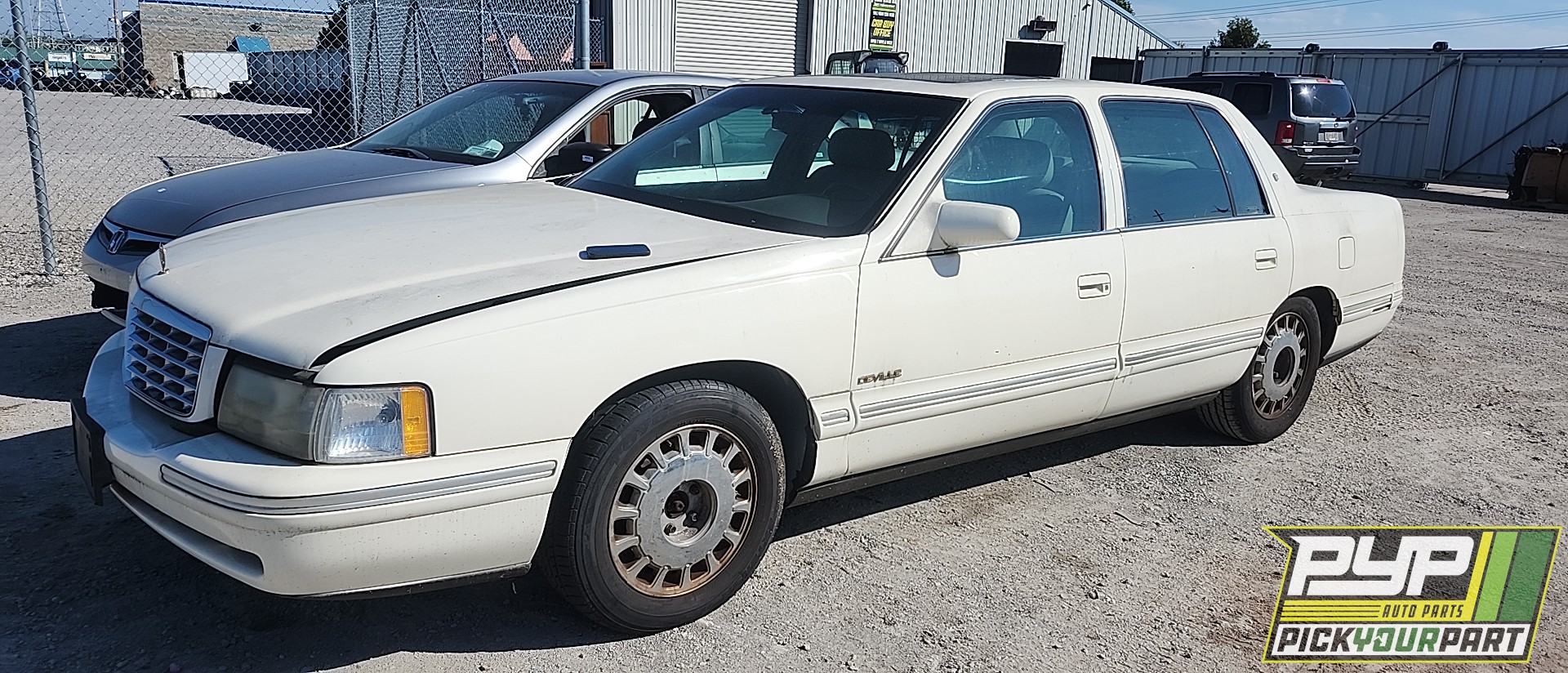1997 CADILLAC DEVILLE available for parts