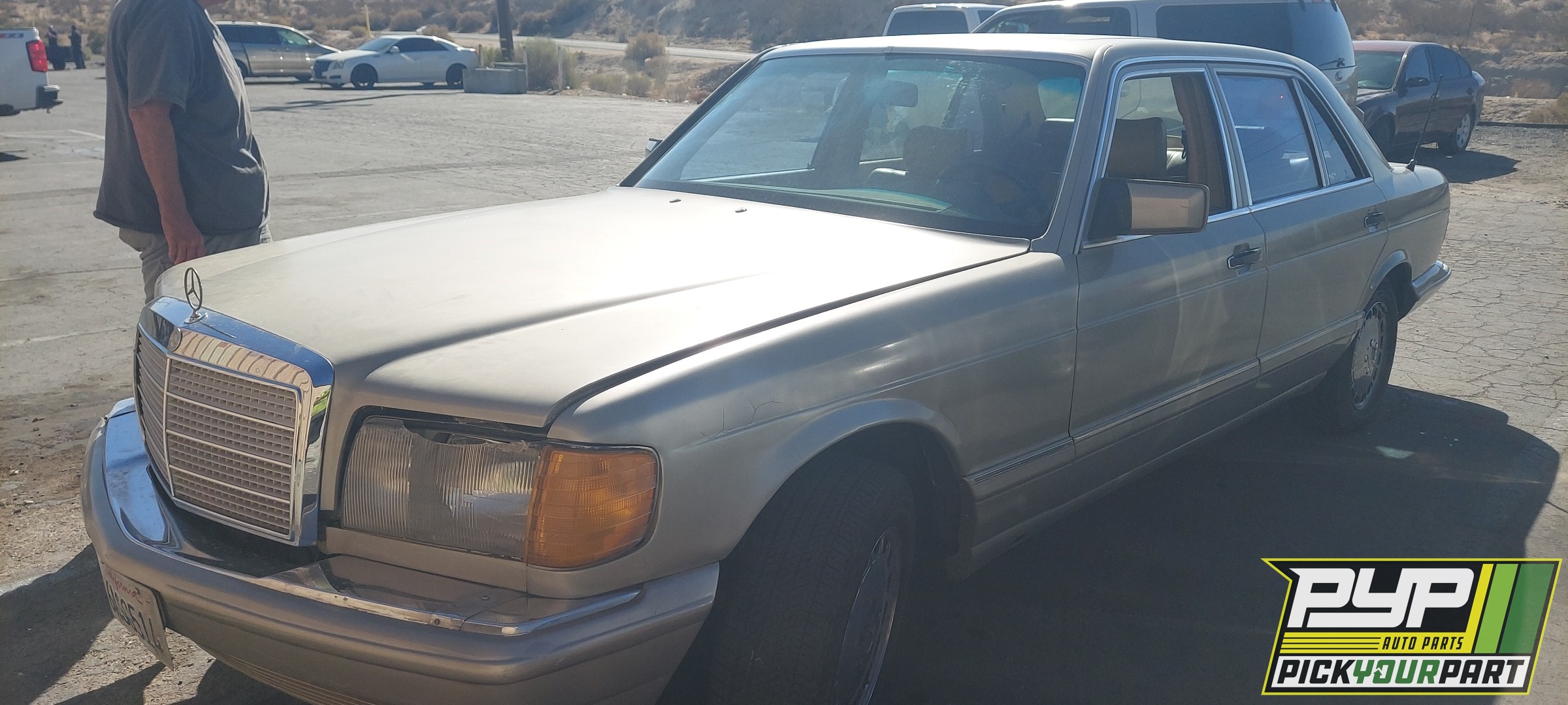 1988 MERCEDES-BENZ 560SEL partes disponibles