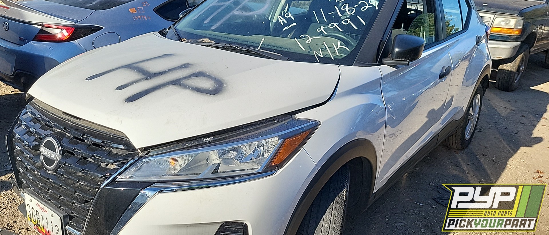 2024 NISSAN KICKS partes disponibles