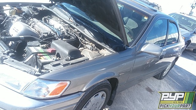 1998 TOYOTA CAMRY partes disponibles