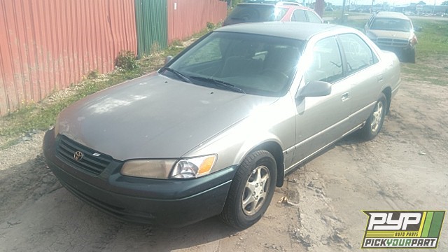 1997 TOYOTA CAMRY partes disponibles