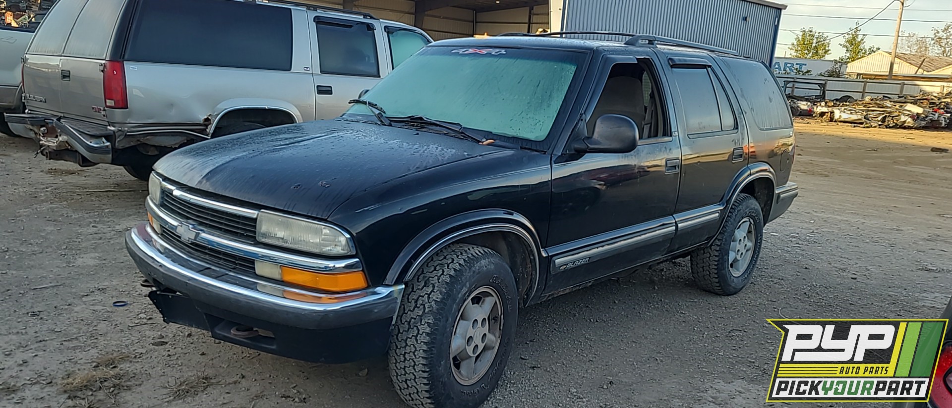 1998 CHEVROLET BLAZER available for parts