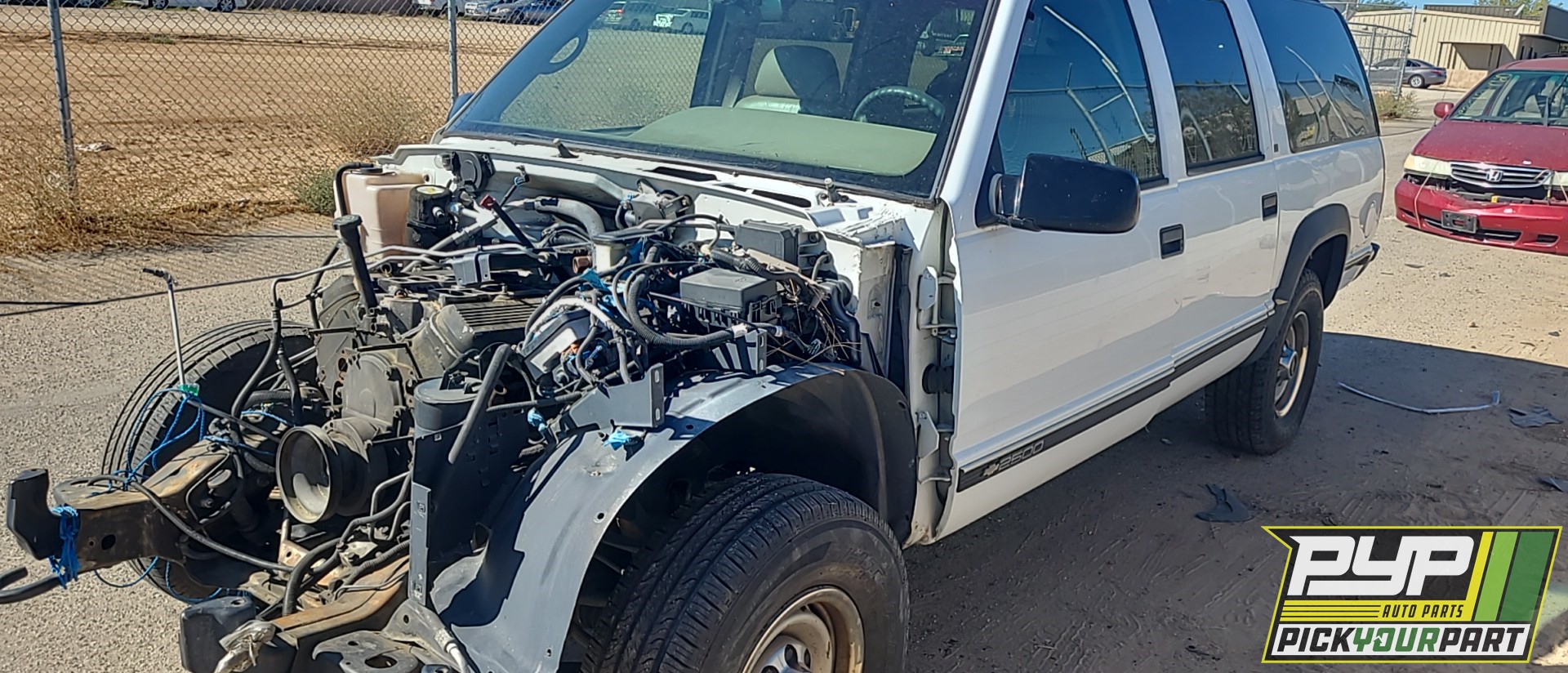 1996 CHEVROLET K2500 SUBURBAN available for parts