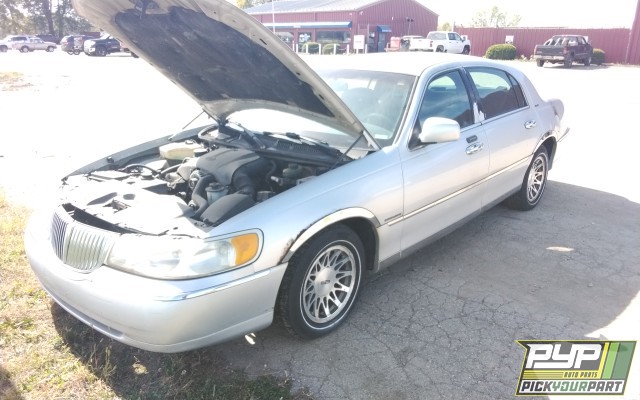 1998 LINCOLN TOWN CAR partes disponibles