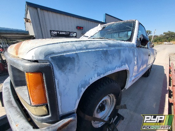 1992 CHEVROLET C1500 available for parts