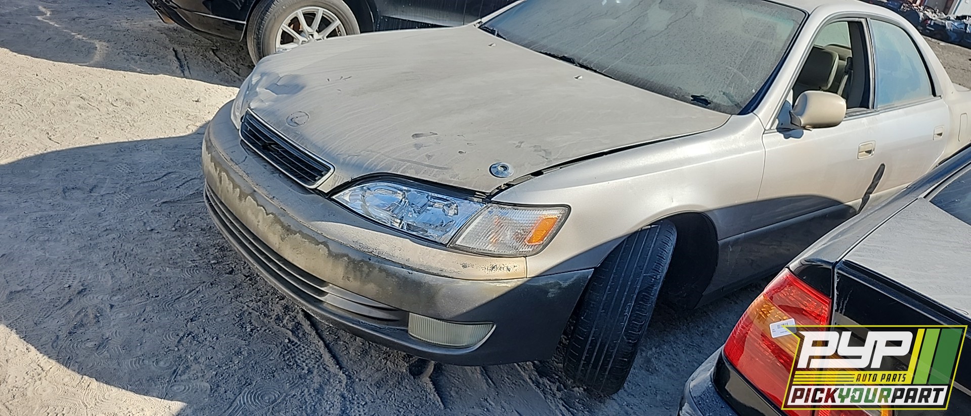 1999 LEXUS ES300 partes disponibles