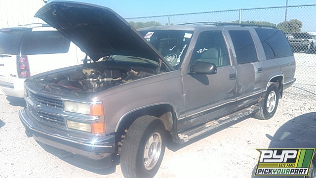 1997 CHEVROLET K1500 SUBURBAN partes disponibles