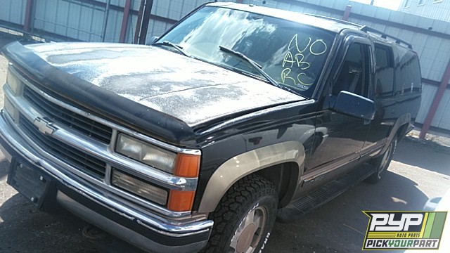 1998 CHEVROLET K1500 SUBURBAN partes disponibles
