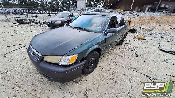 1999 TOYOTA CAMRY available for parts