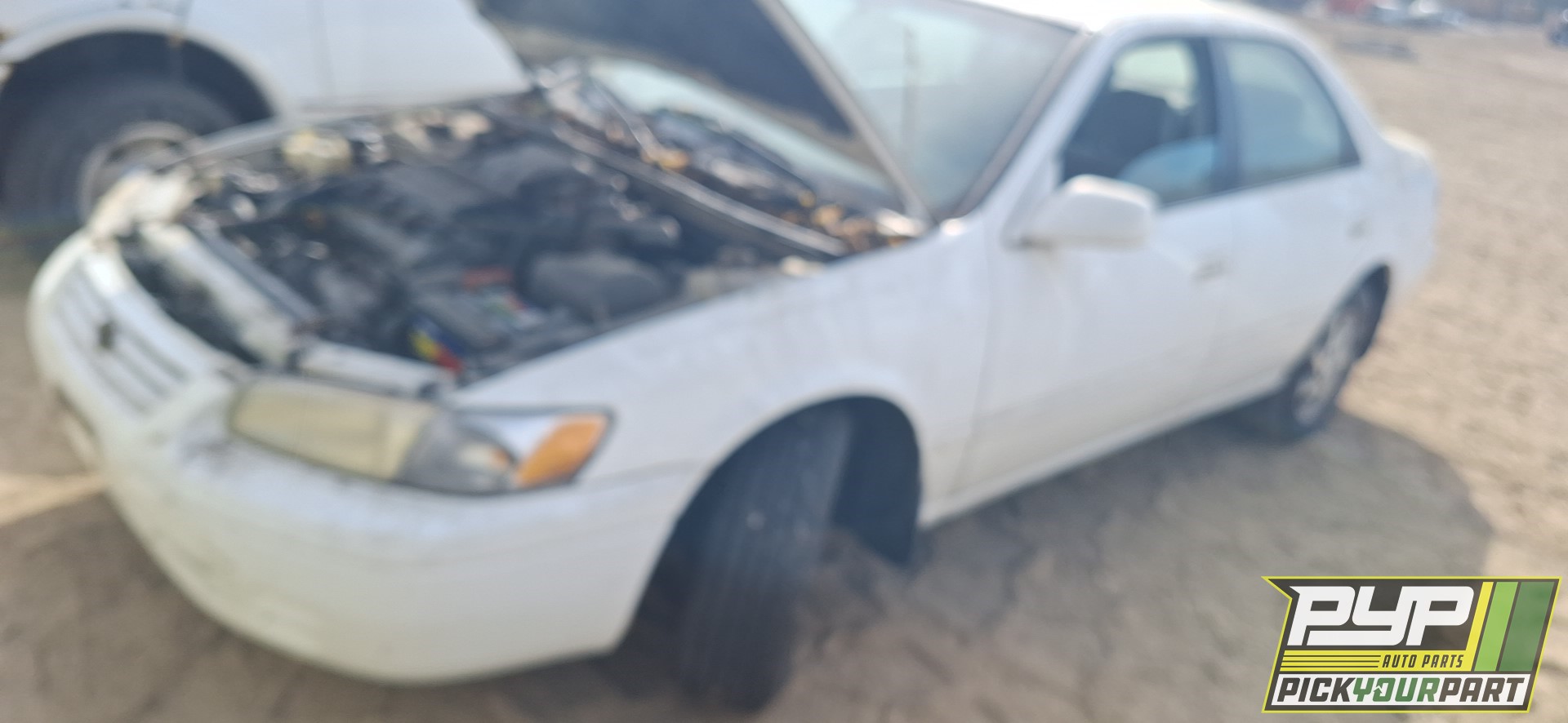 1999 TOYOTA CAMRY available for parts
