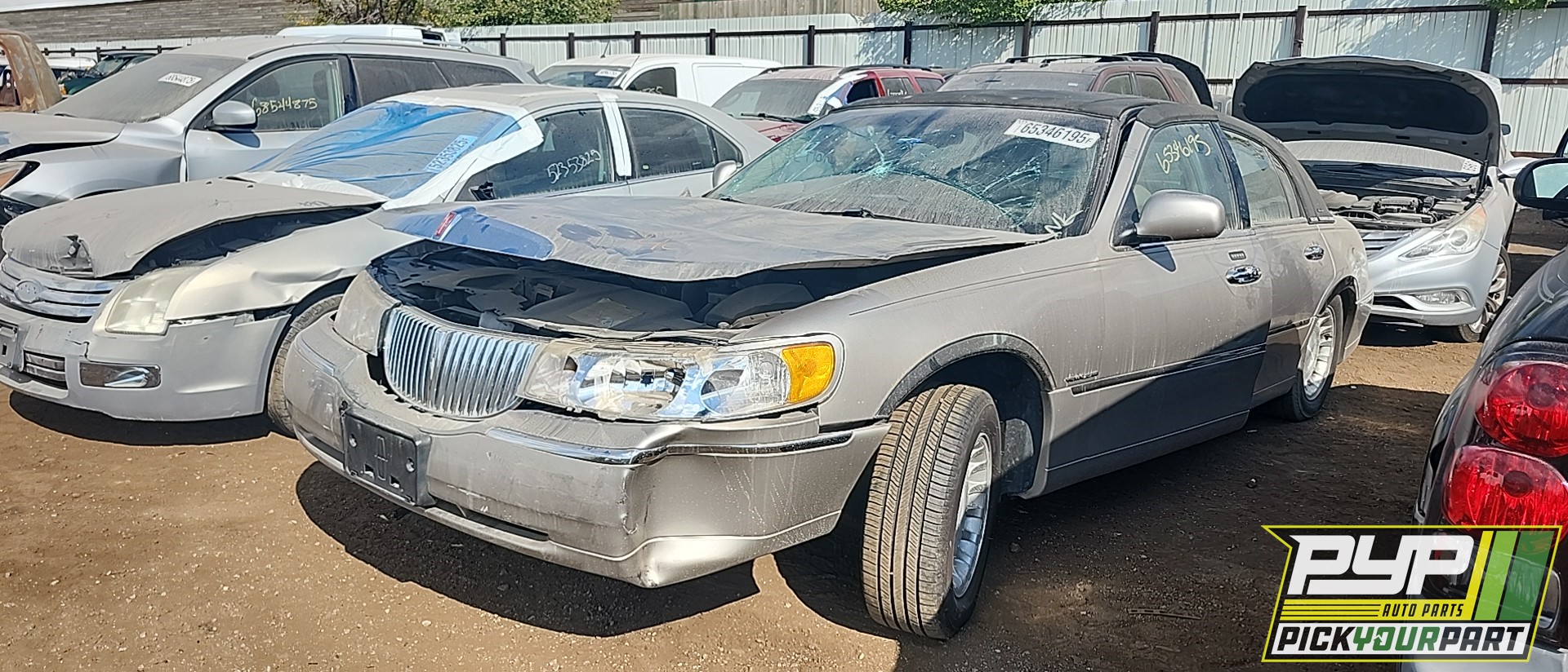 1999 LINCOLN TOWN CAR partes disponibles