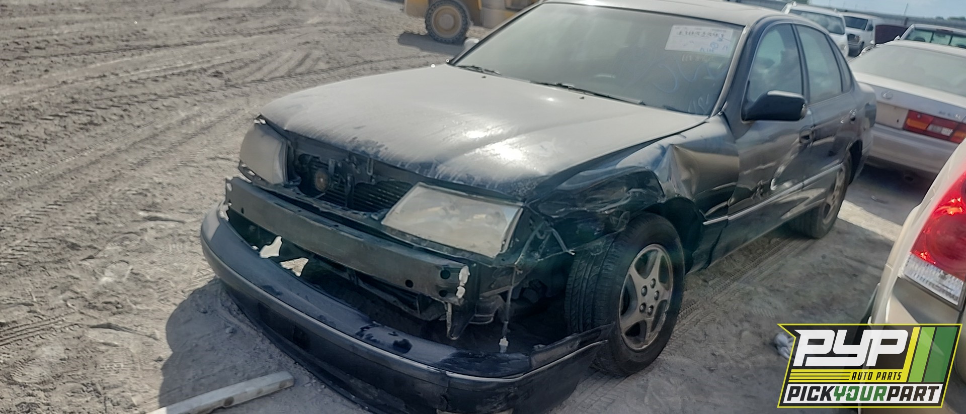 1999 TOYOTA AVALON available for parts