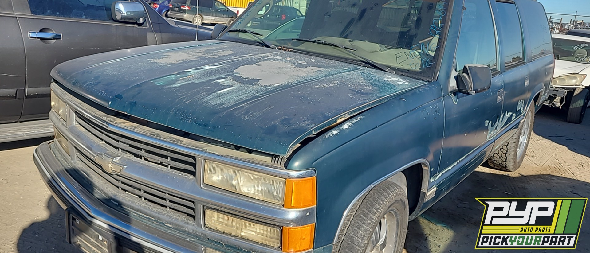 1995 CHEVROLET C1500 SUBURBAN partes disponibles