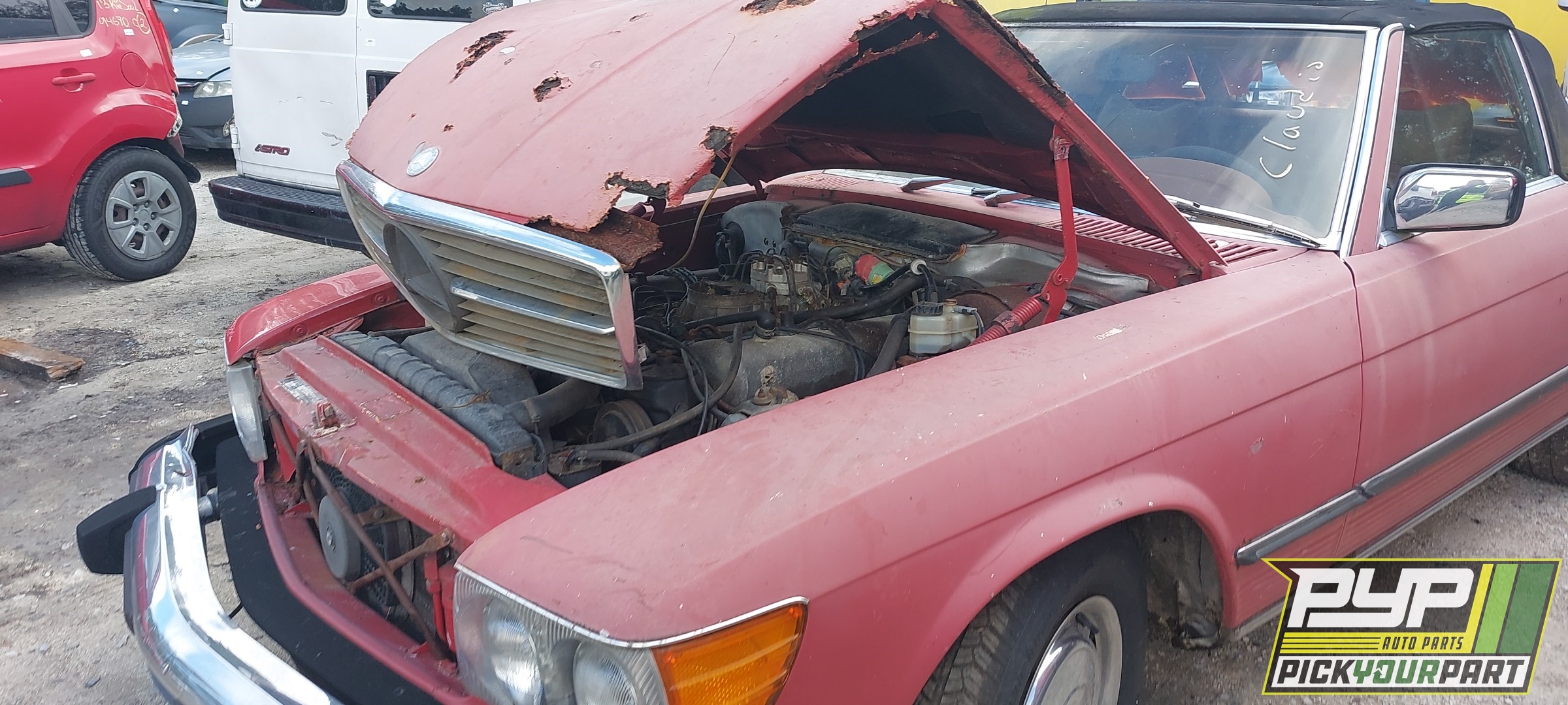 1976 MERCEDES-BENZ 450SL partes disponibles