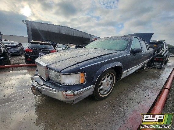 1993 CADILLAC FLEETWOOD available for parts