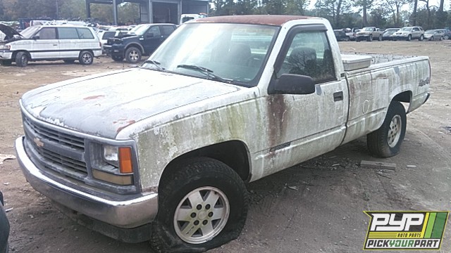 1995 CHEVROLET C2500 available for parts