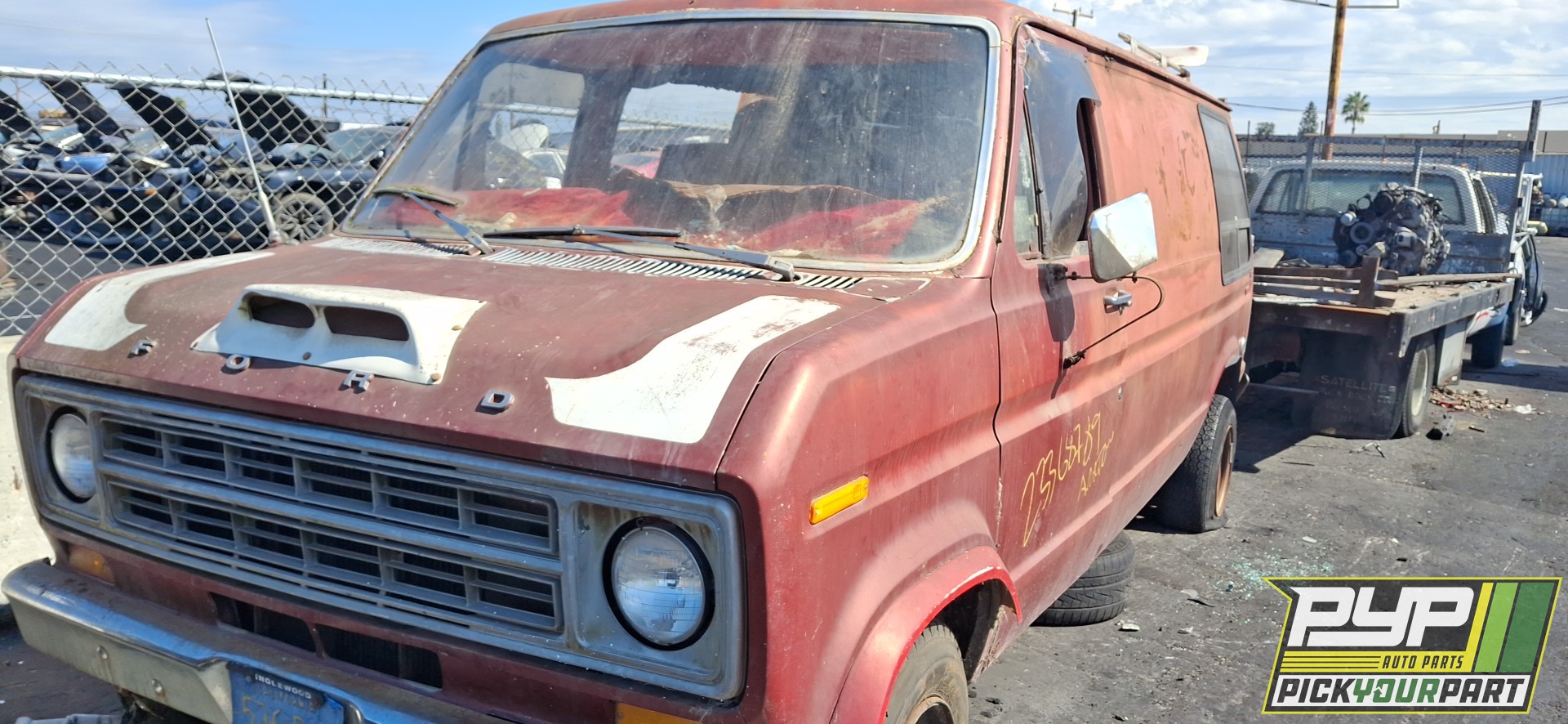 1975 FORD E-100 ECONOLINE partes disponibles