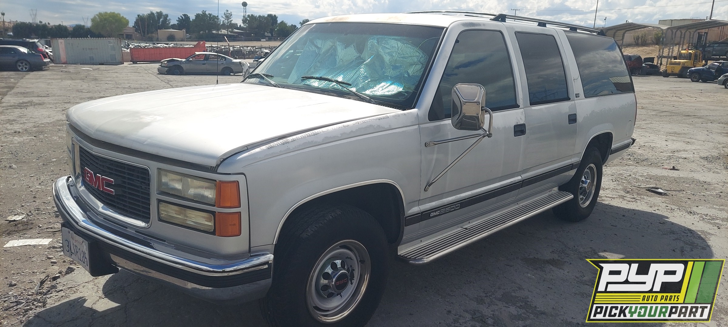 1995 GMC C2500 SUBURBAN partes disponibles