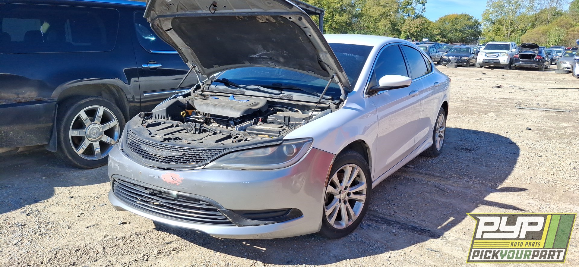 2015 CHRYSLER 200 partes disponibles