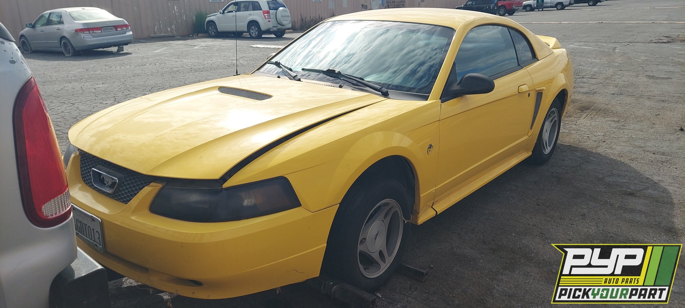 1999 FORD MUSTANG available for parts