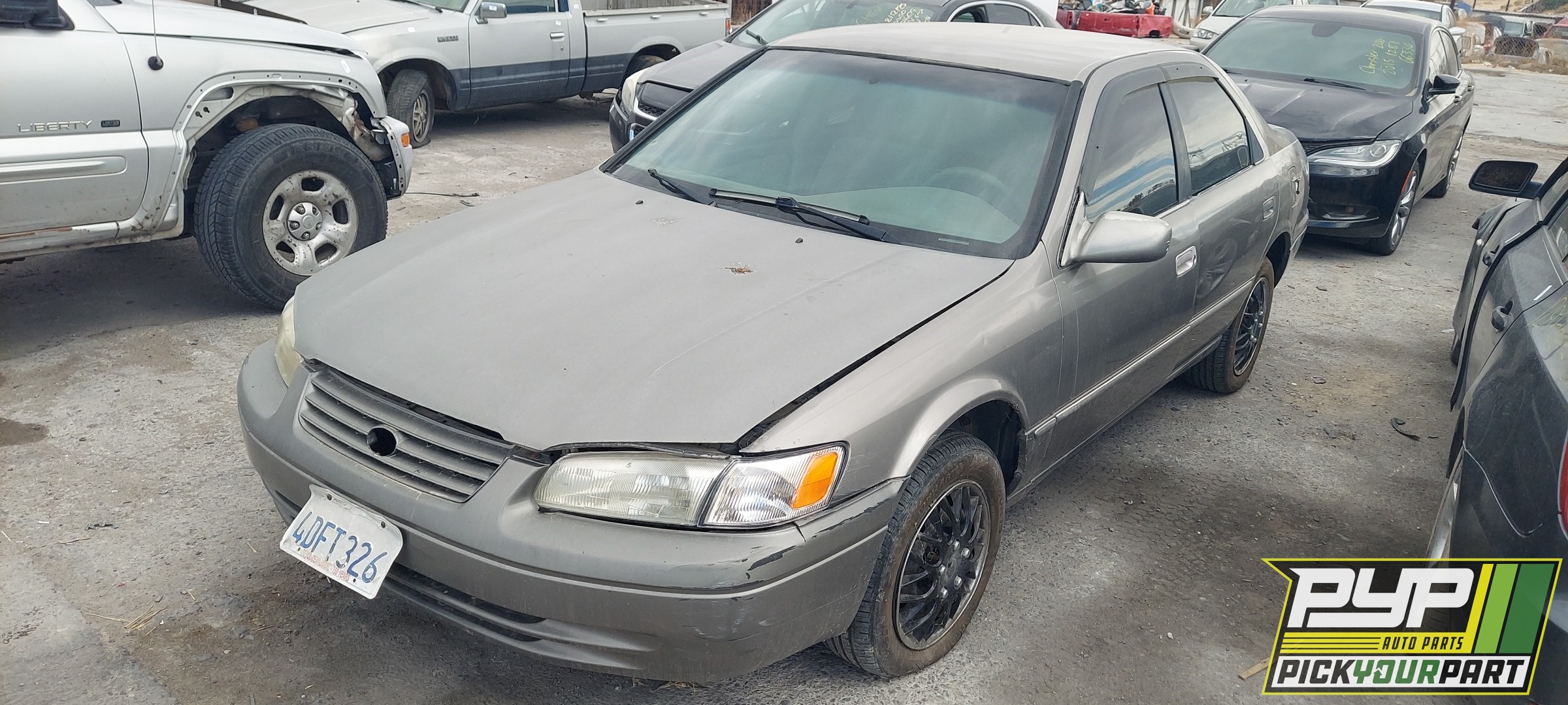 1999 TOYOTA CAMRY available for parts