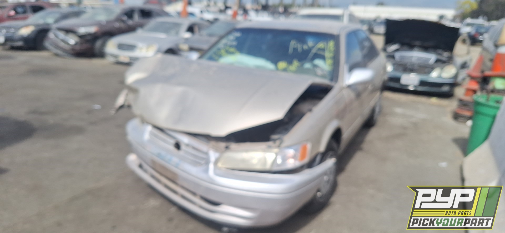 1998 TOYOTA CAMRY available for parts