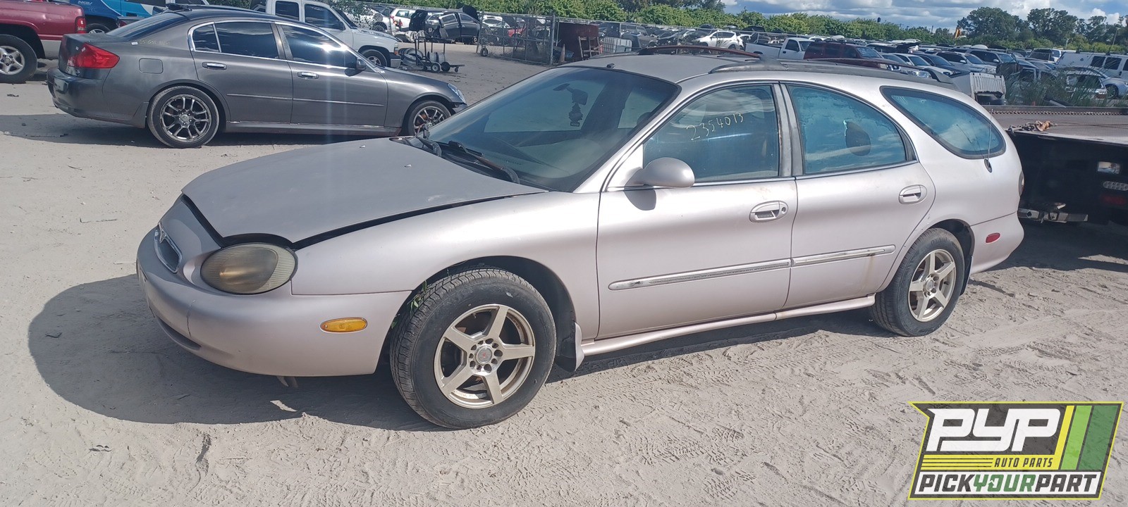 1997 MERCURY SABLE available for parts