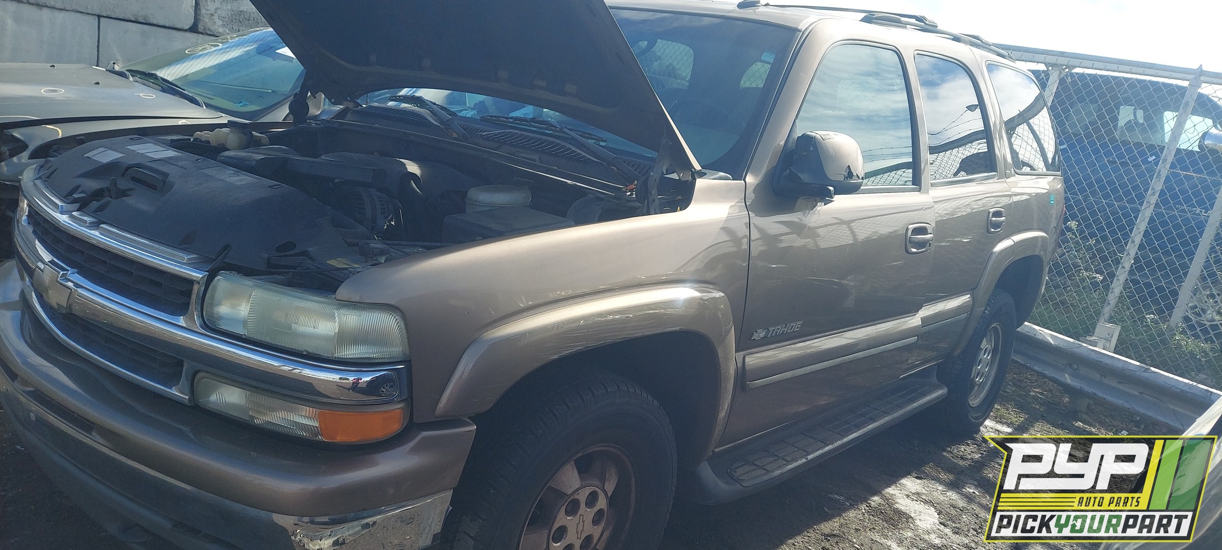 2003 CHEVROLET TAHOE available for parts