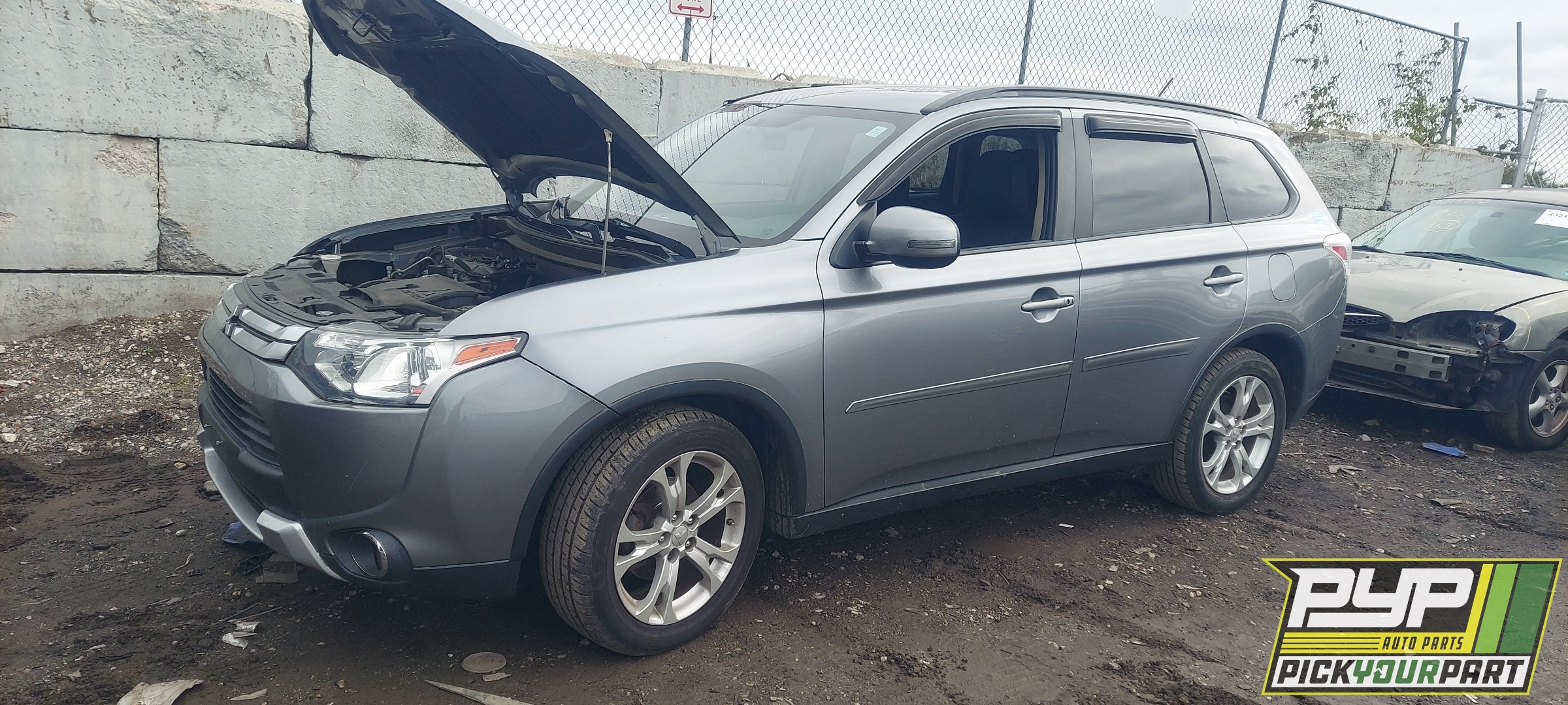 2015 MITSUBISHI OUTLANDER partes disponibles