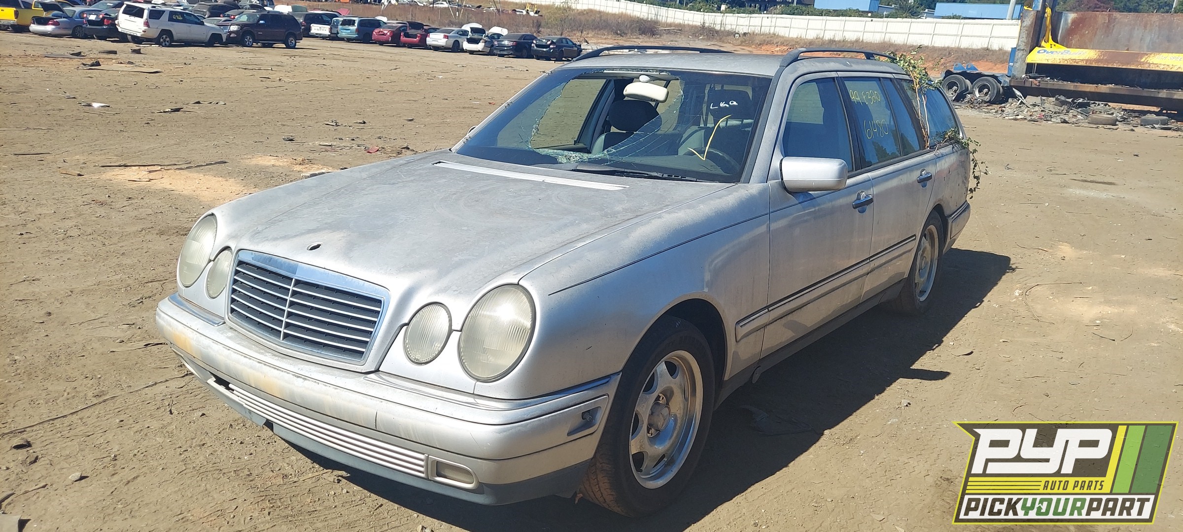 1999 MERCEDES-BENZ E320 partes disponibles